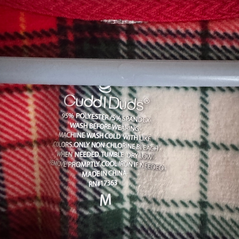 Cuddl Duds Red and Green Plaid Top - Picture 4 of 6